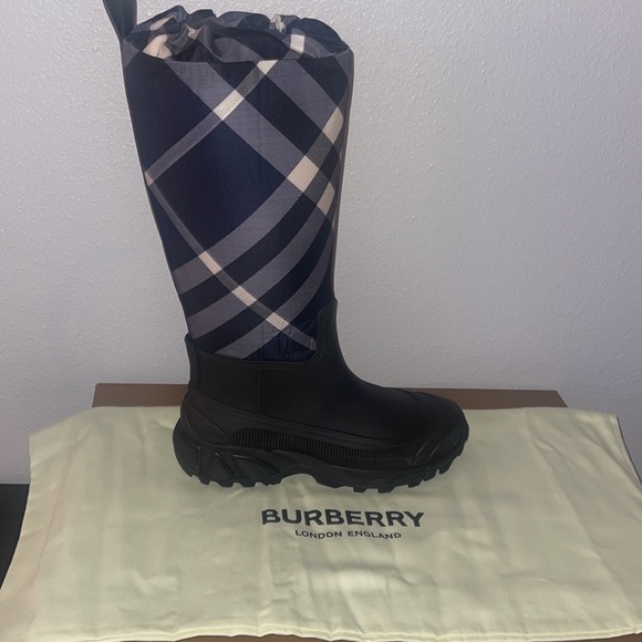 I didn’t need them after I bought them. - Picture 4 of 5